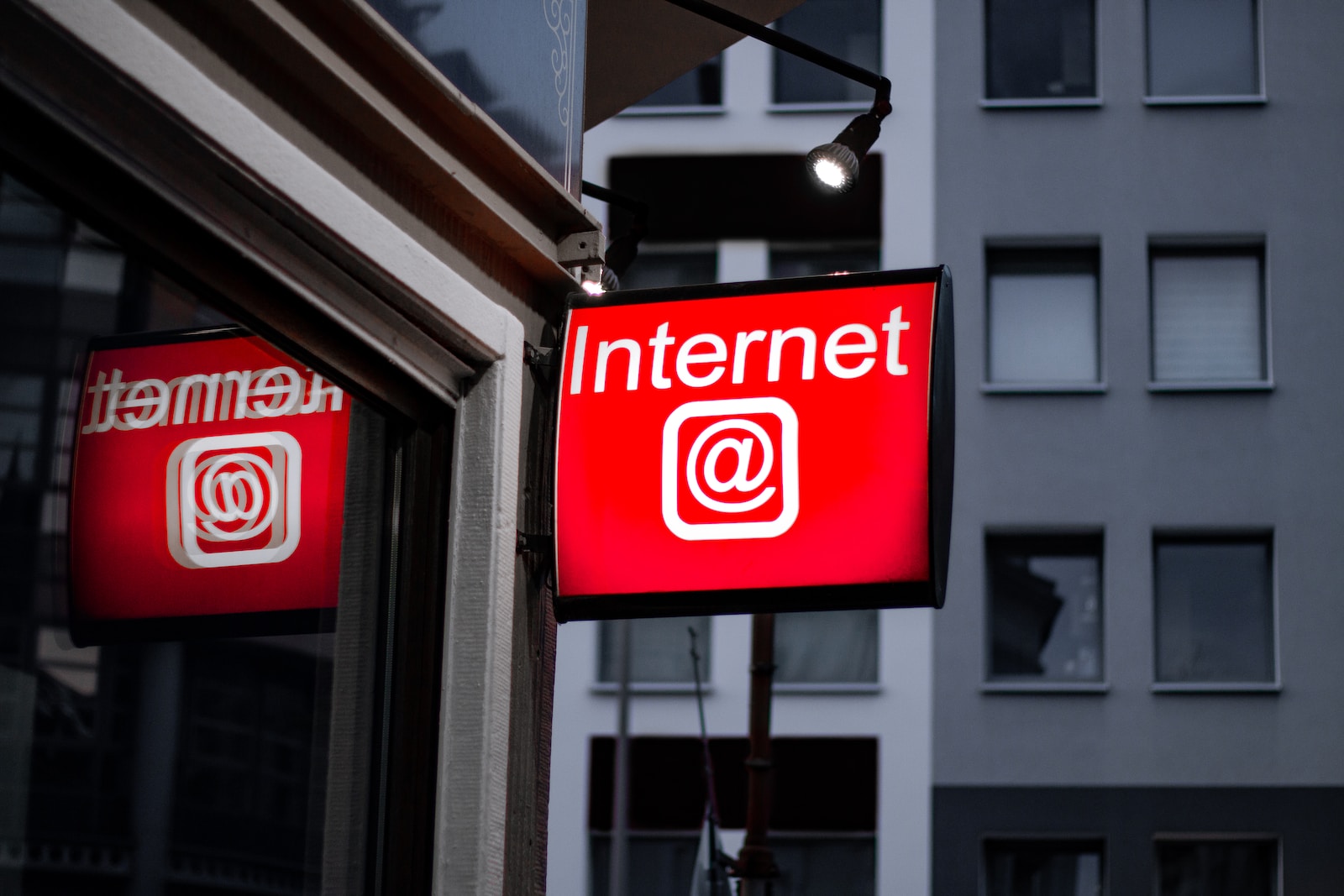 Top 10 Tips for Building a Strong Online Presence